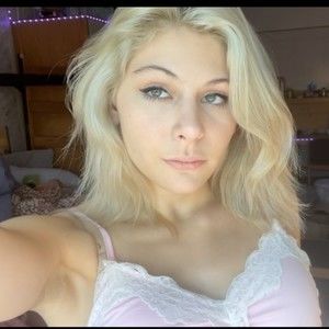 Meet your Posher, Caroline